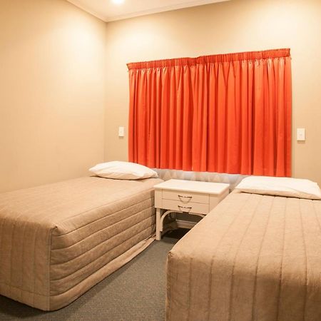 Cornwall Motor Lodge Palmerston North Exterior foto
